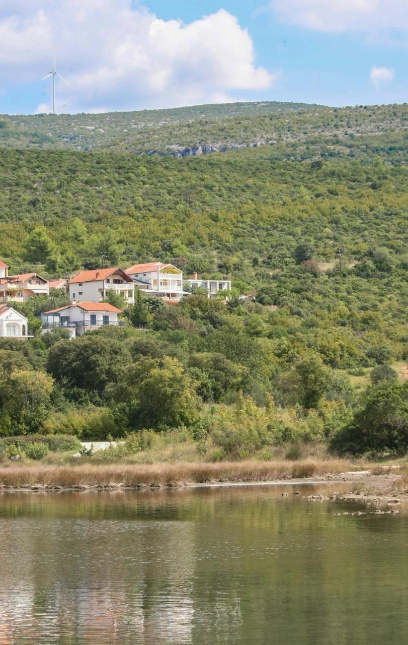 Apartments Mond Gornji Karin Bagian luar foto